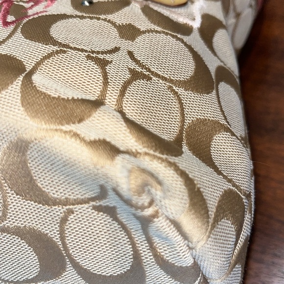 Coach Rare Gift Vintage Shoulder bag leather floral appliqué monogram canvas - Picture 15 of 17